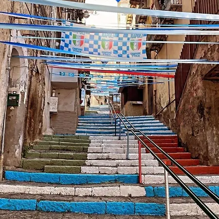 Scalinata Partenopea 3* Nápoles